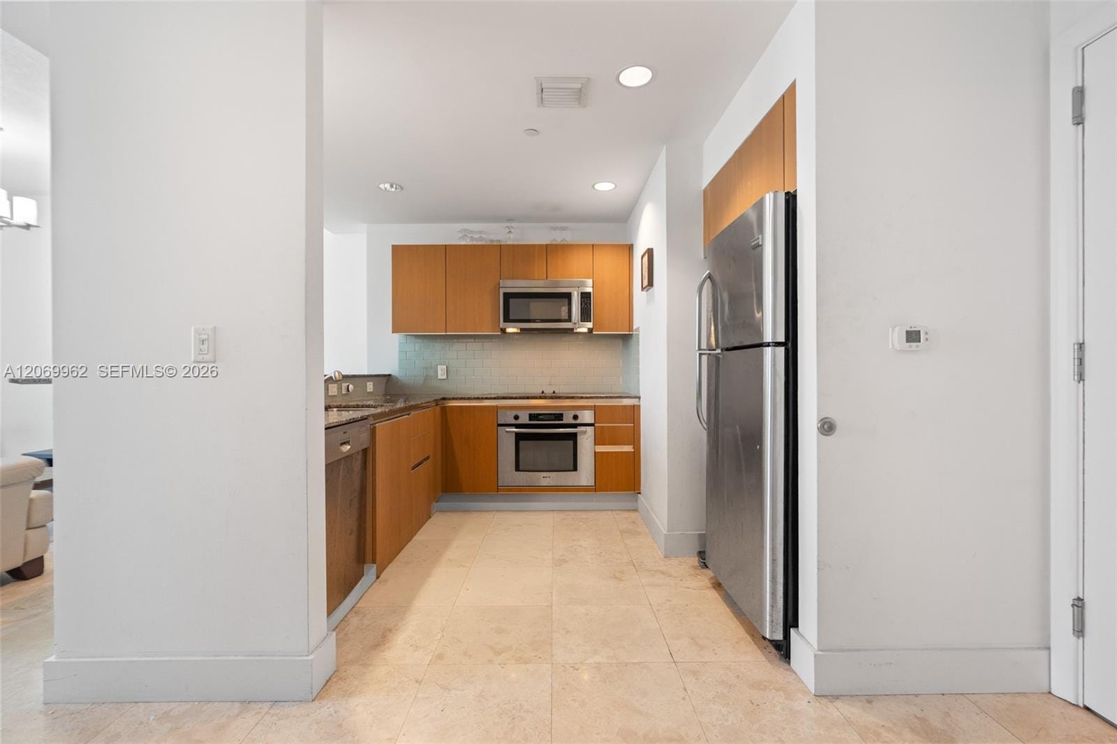 1050 Brickell Avenue 2112, Miami, FL 33131 photo 17