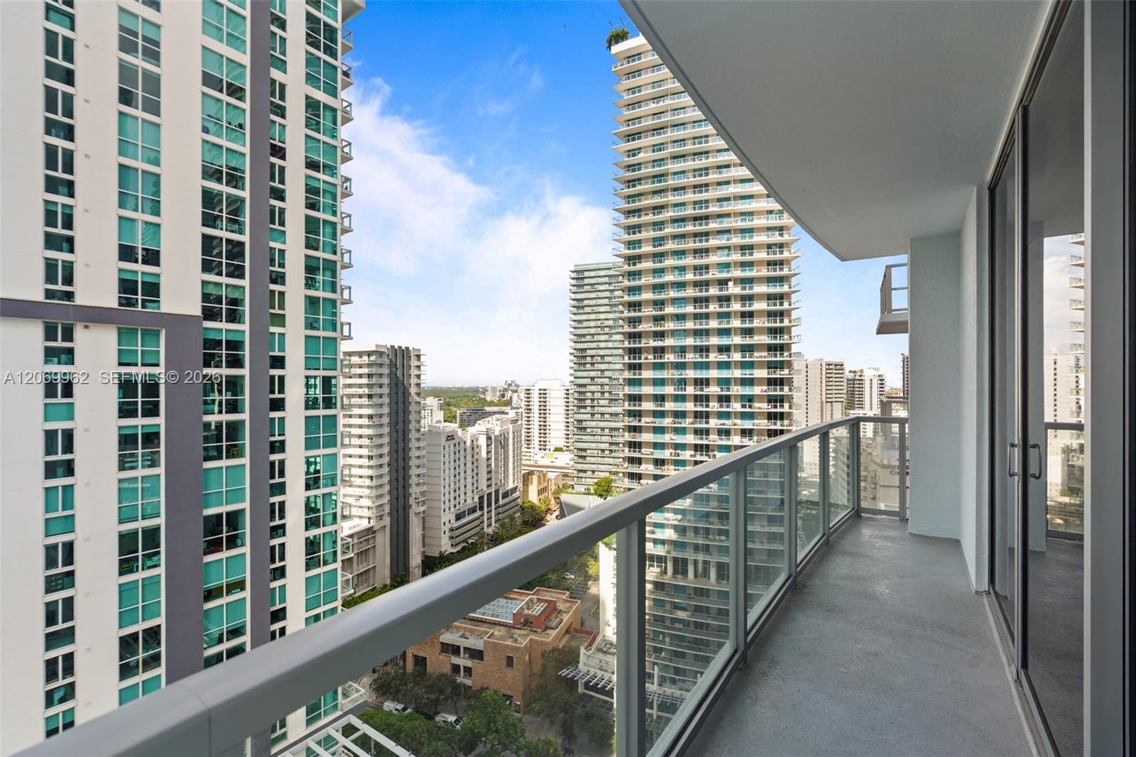 1050 Brickell Avenue 2112, Miami, FL 33131 photo 4