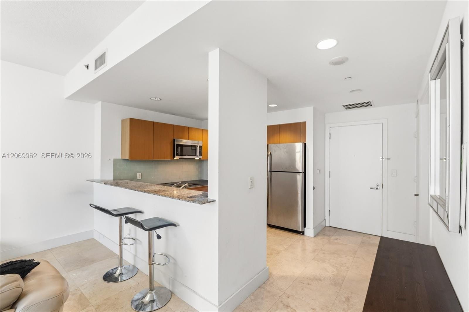 1050 Brickell Avenue 2112, Miami, FL 33131 photo 9