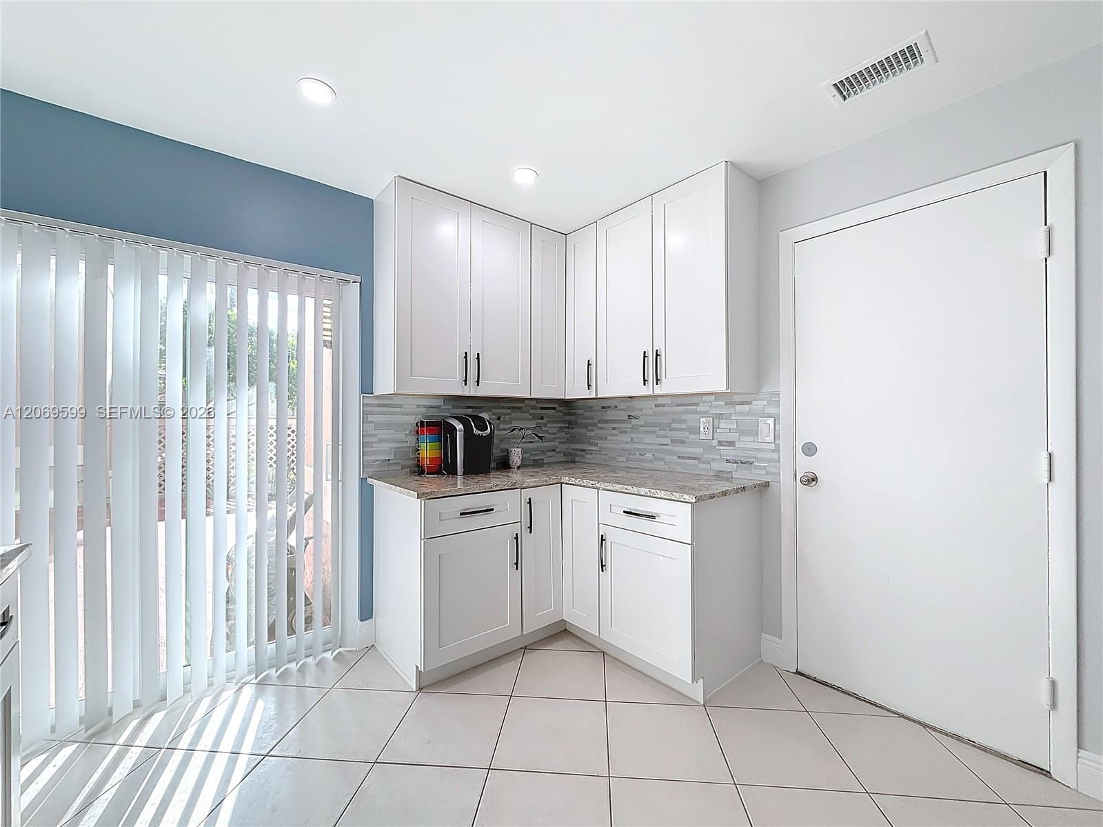 10977 Long Boat Drive 10977 — photo 2