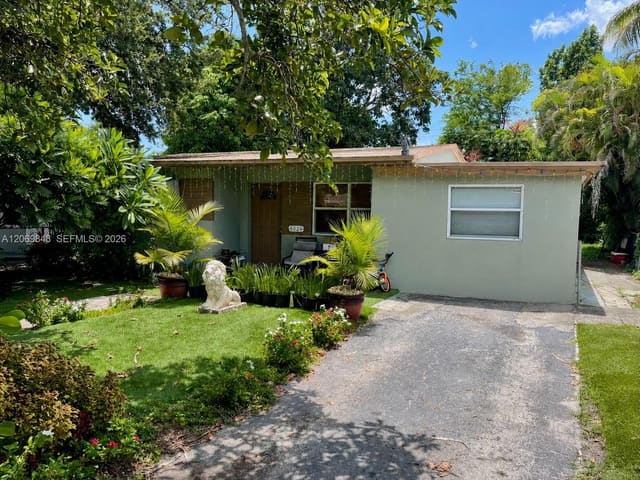 6024 Dewey Street, Hollywood, FL 33023