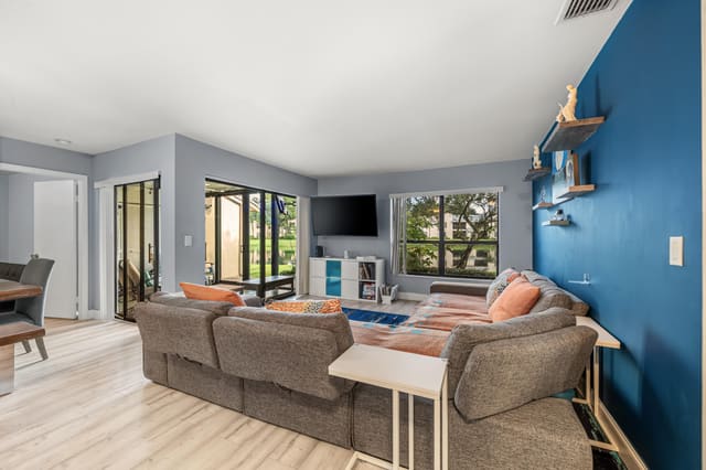 3408 NW 47TH Avenue 3149, sold in Karanda Village V-B Condo, Coconut Creek, FL