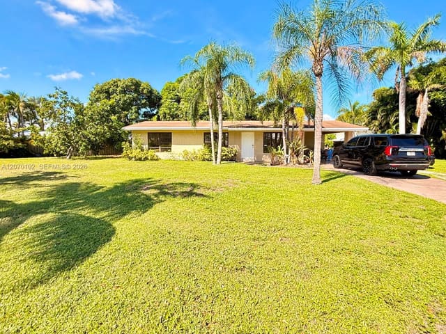 502 Ibis Drive, Delray Beach, FL 33444