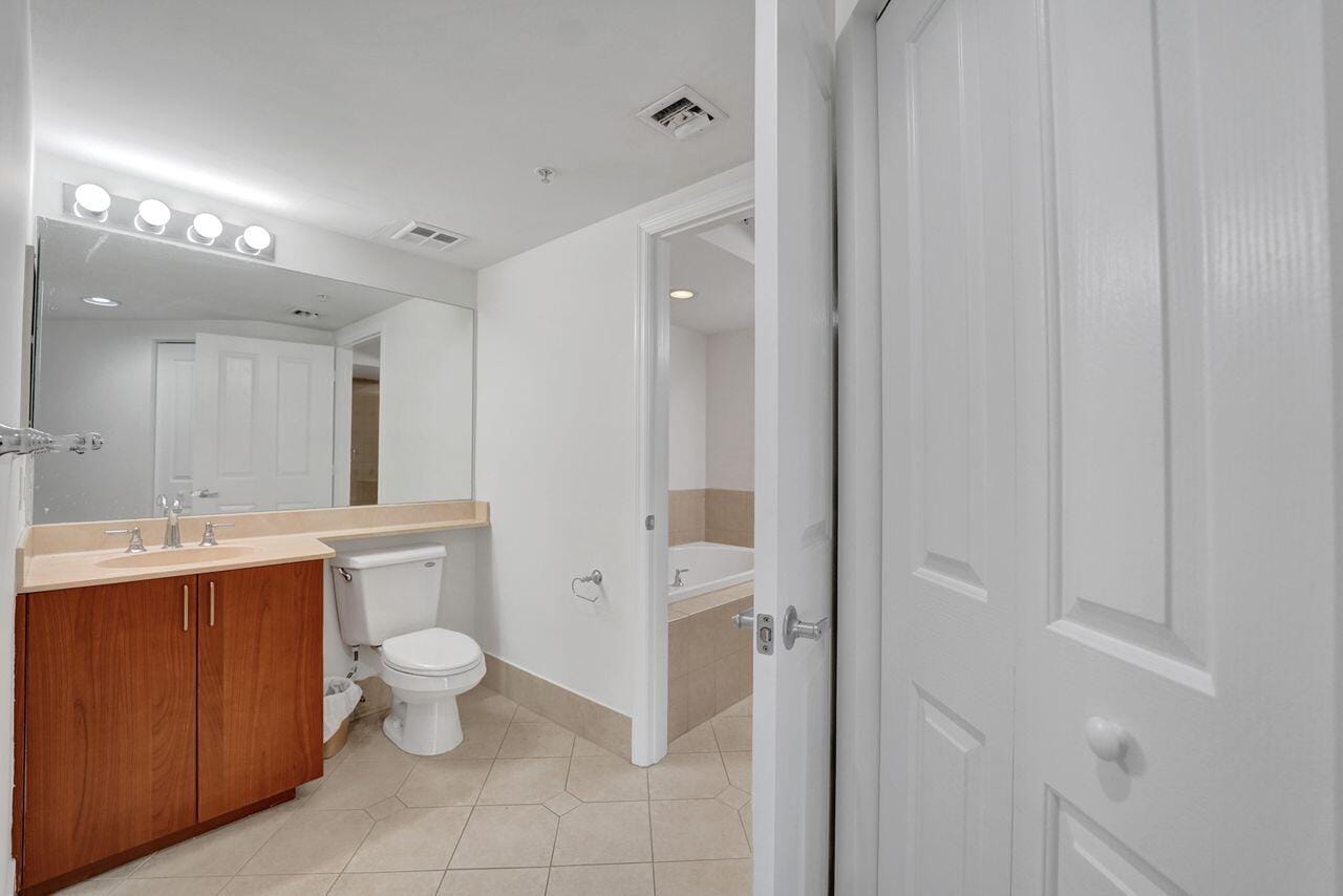 401 SW 4TH Avenue 203 — photo 4