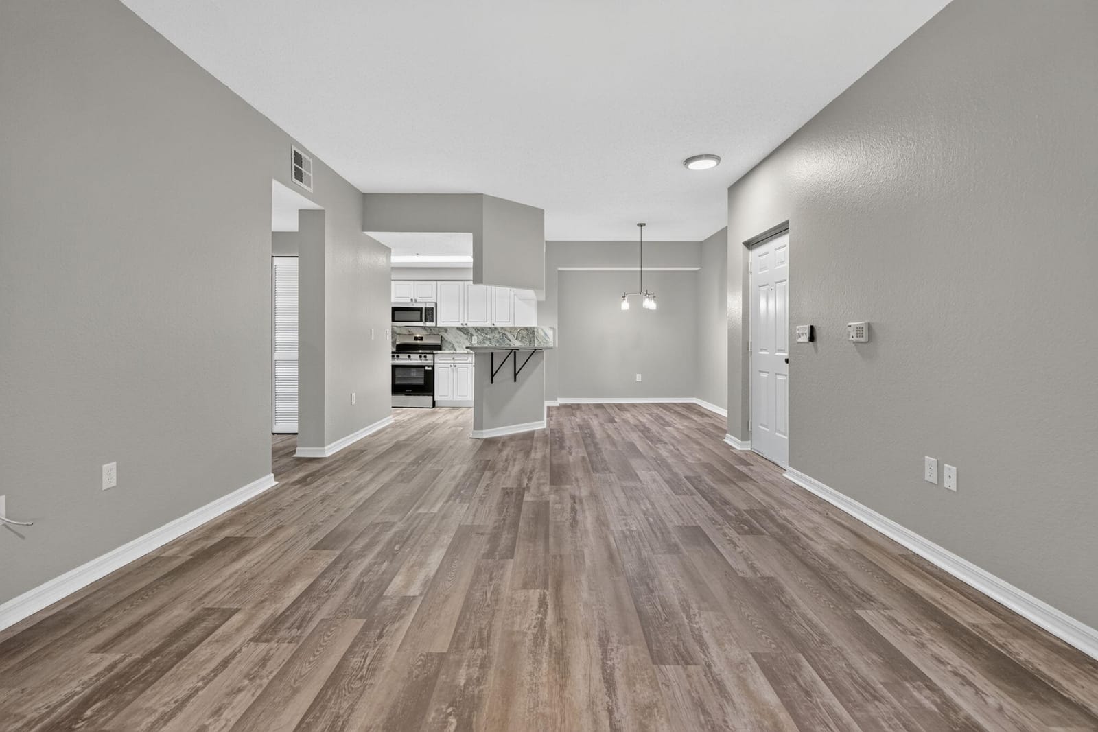 3022 ALCAZAR Place 301 — photo 10