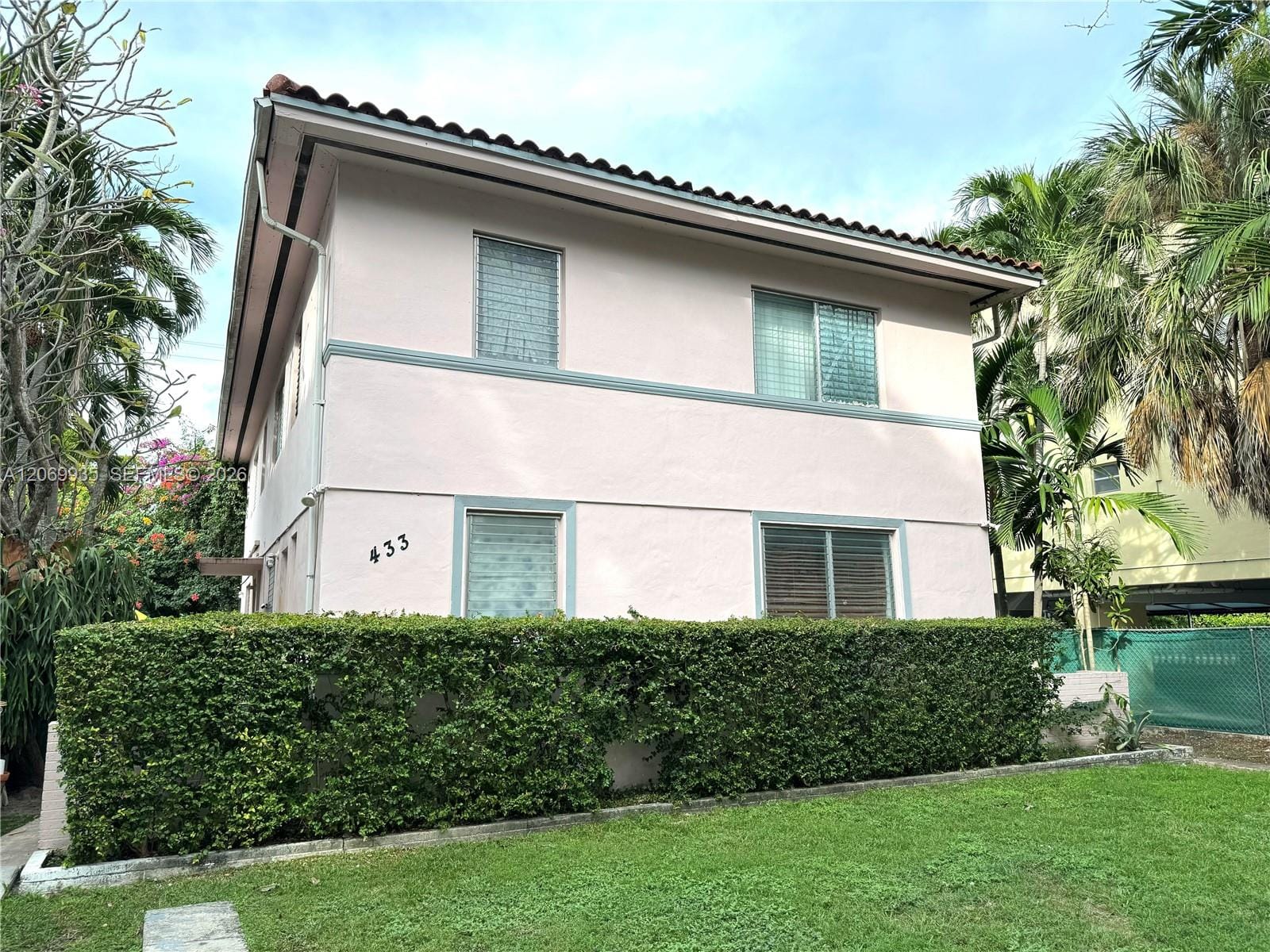 433 Santander Avenue 1 — photo 1