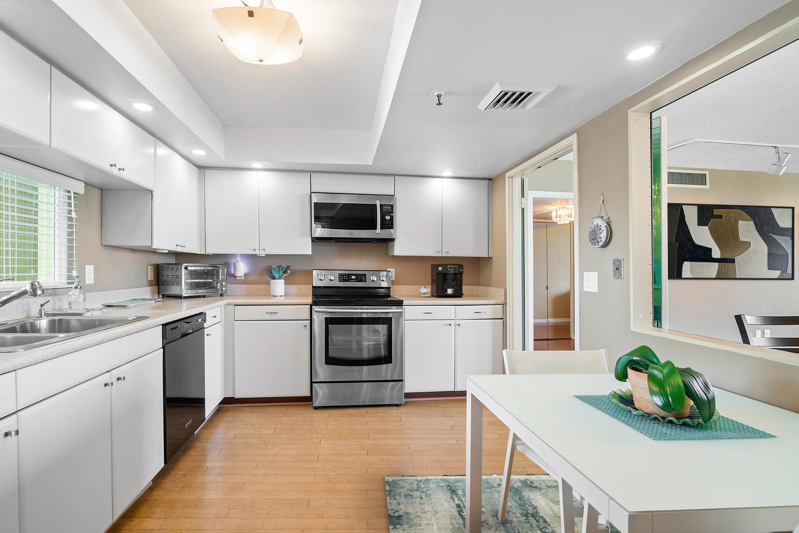 2450 PRESIDENTIAL Way 1606 — photo 11