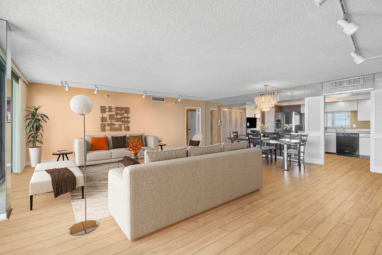 2450 PRESIDENTIAL Way 1606 — photo 4