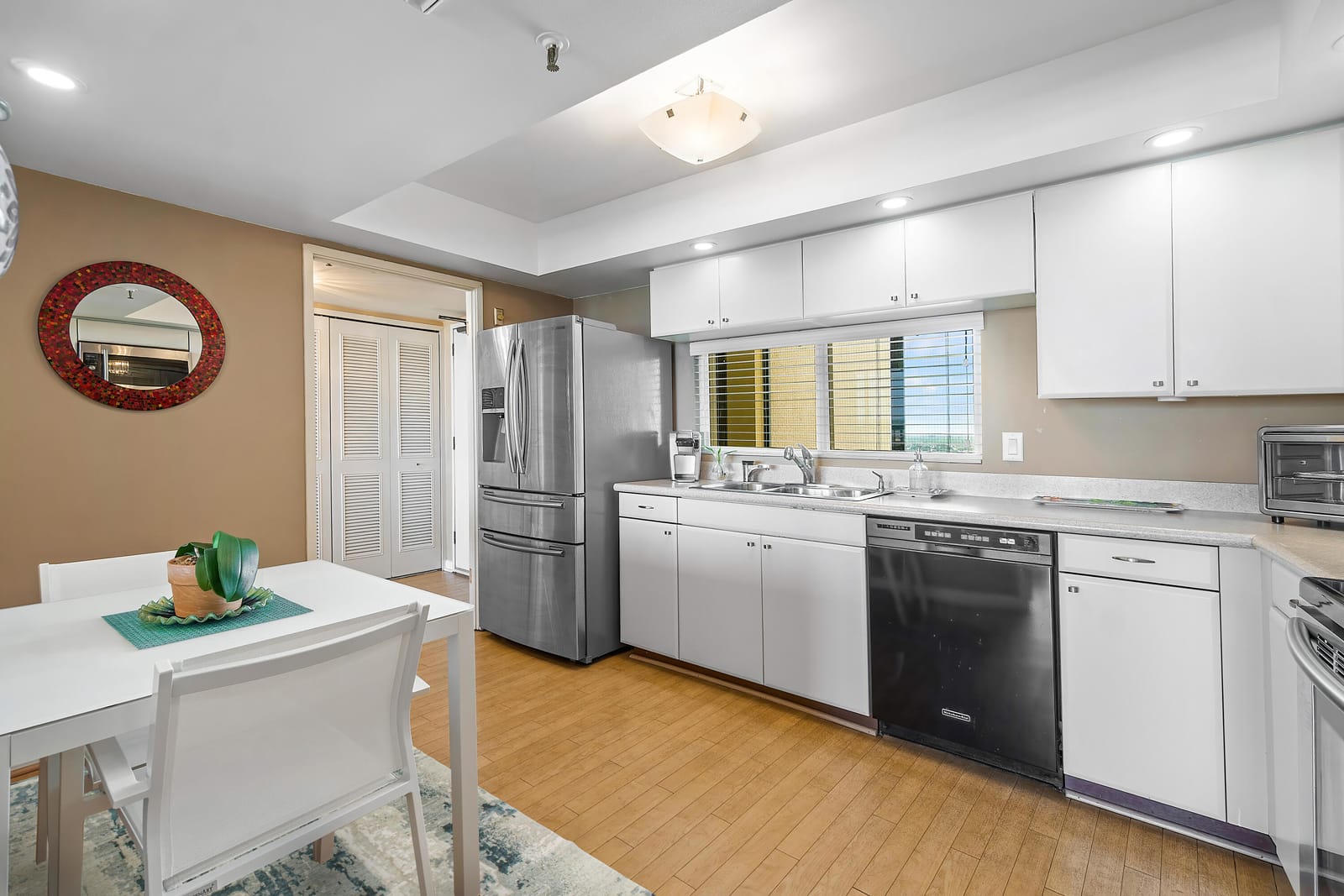 2450 PRESIDENTIAL Way 1606 — photo 10
