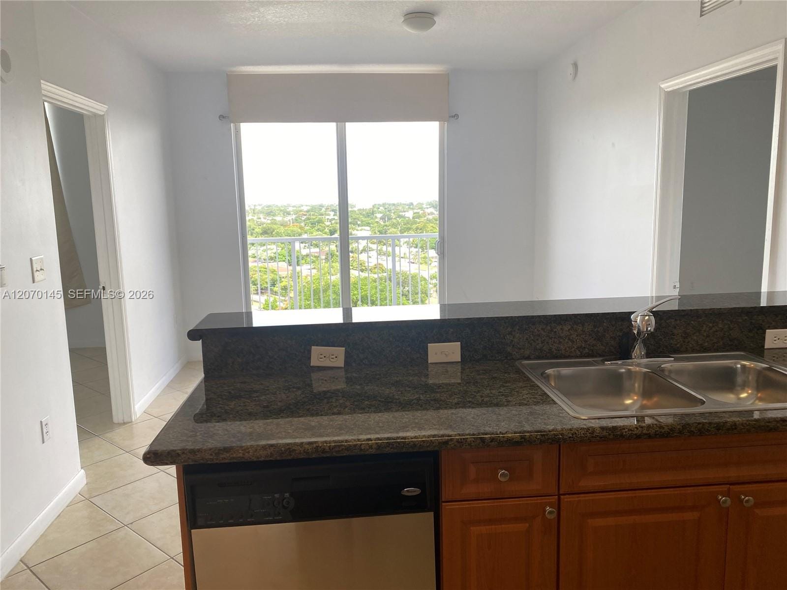 1 Glen Royal Parkway 1113, Miami, FL 33125 photo 2