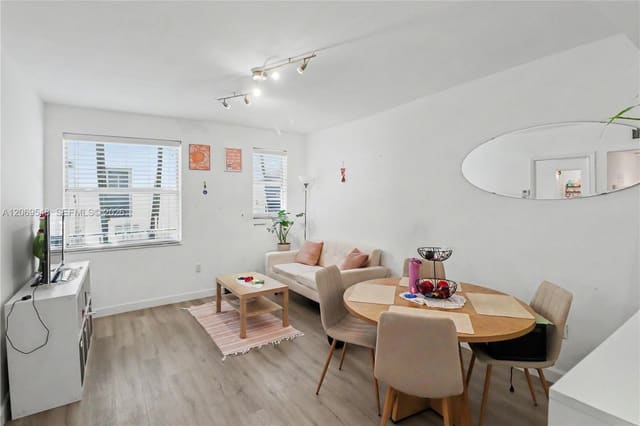 1550 Drexel Avenue 103, Ohio Apartment, Miami Beach, FL