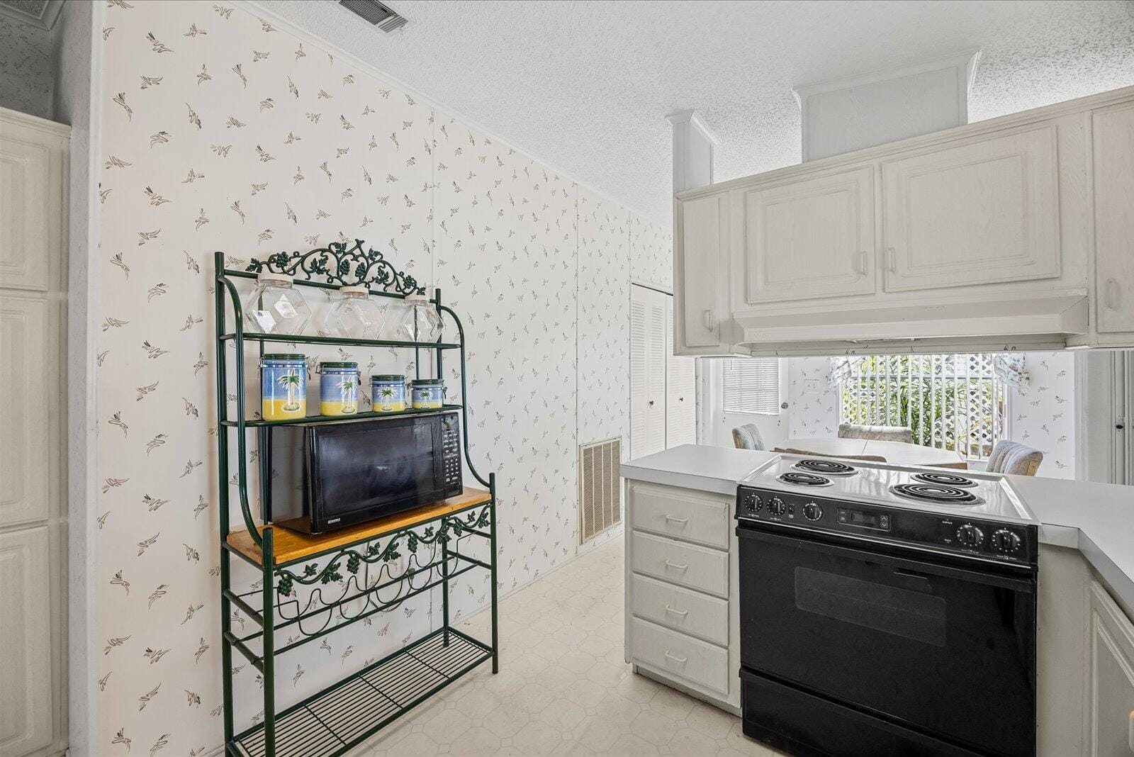3712 Crabapple Drive, Port St. Lucie, FL 34952 photo 13