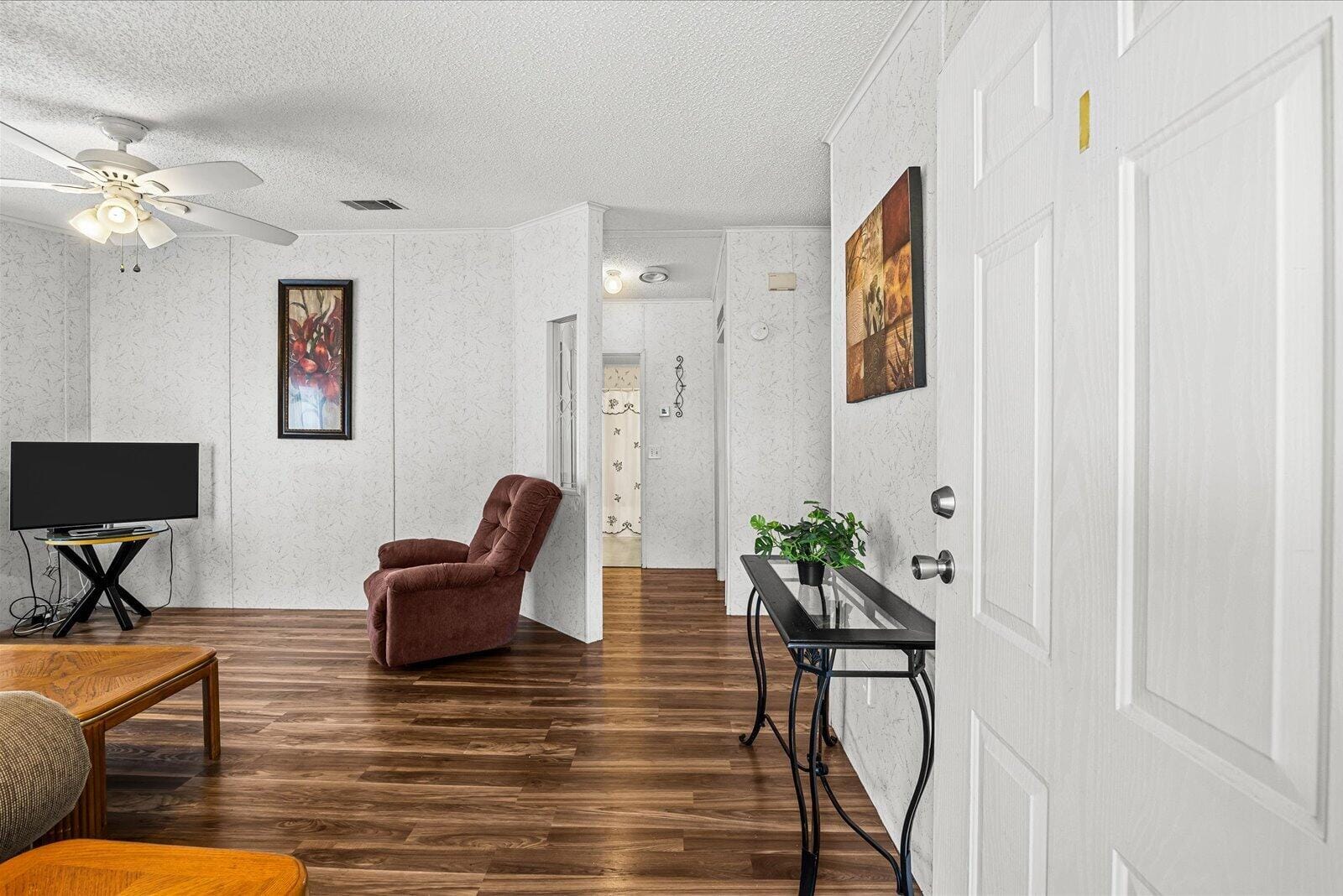 3712 Crabapple Drive — photo 4