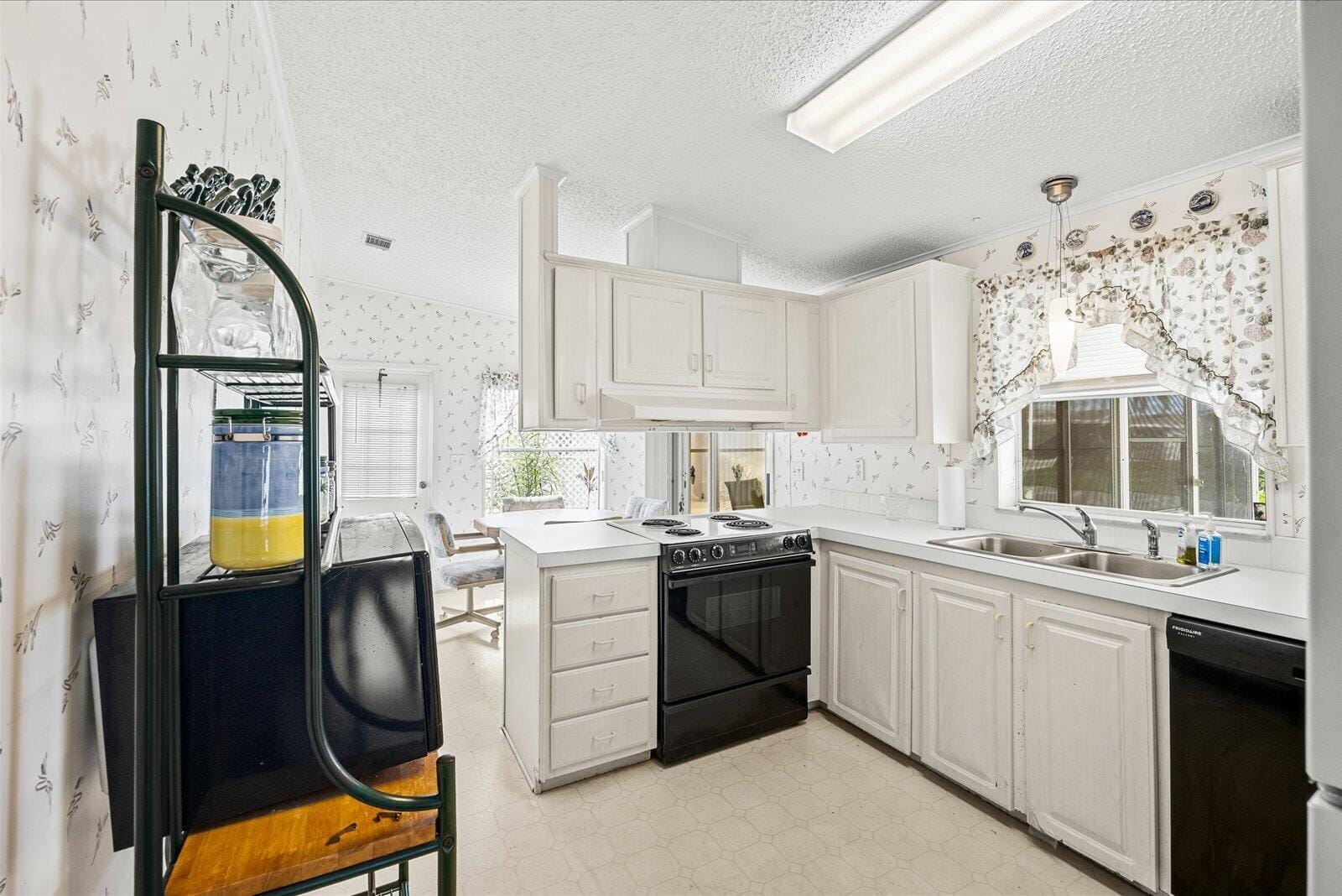 3712 Crabapple Drive — photo 10
