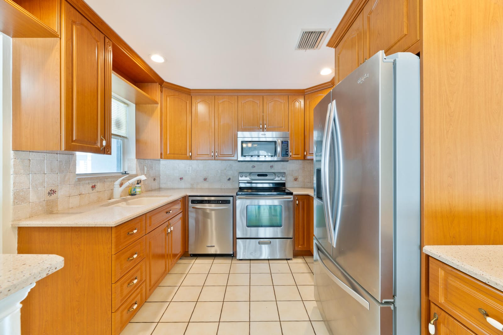 821 SE 16th Street, Deerfield Beach, FL 33441 photo 14