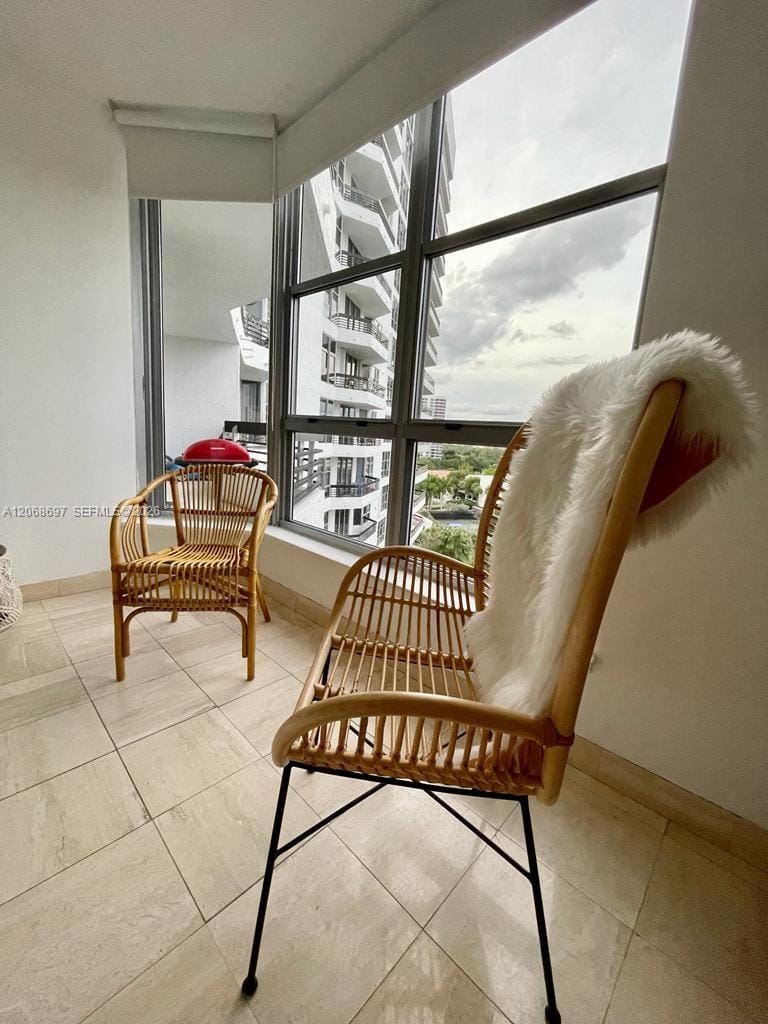3600 Mystic Pointe Drive 1010 — photo 7