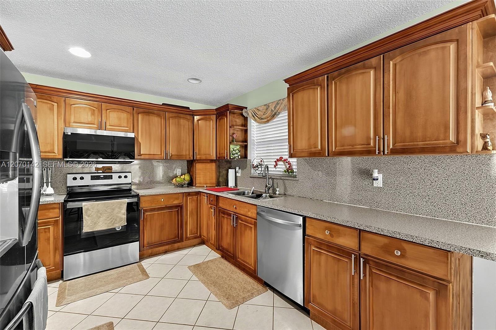 15735 SW 153rd Avenue, Miami, FL 33187 photo 8