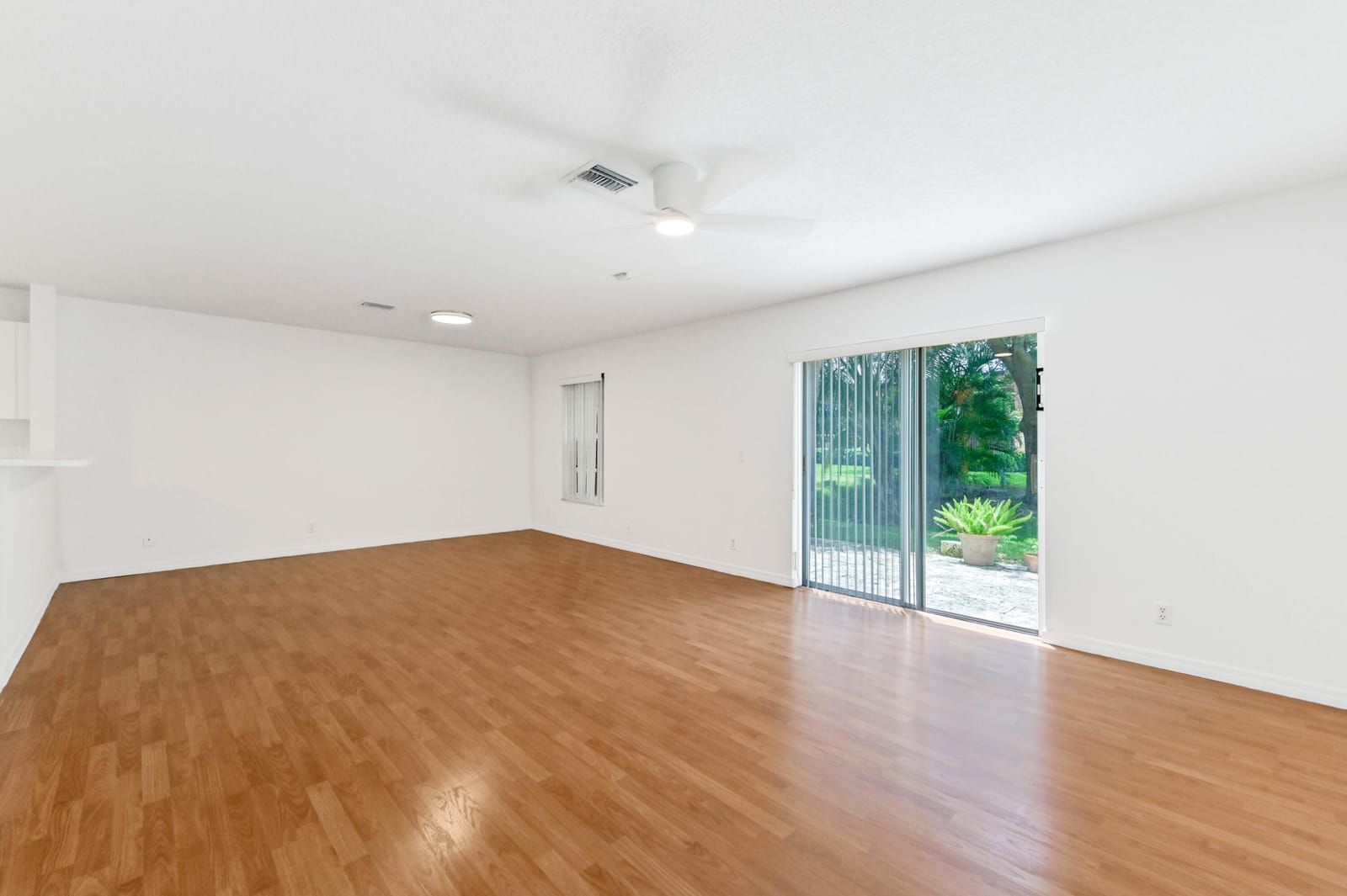 4268 Pine Hollow Circle — photo 12