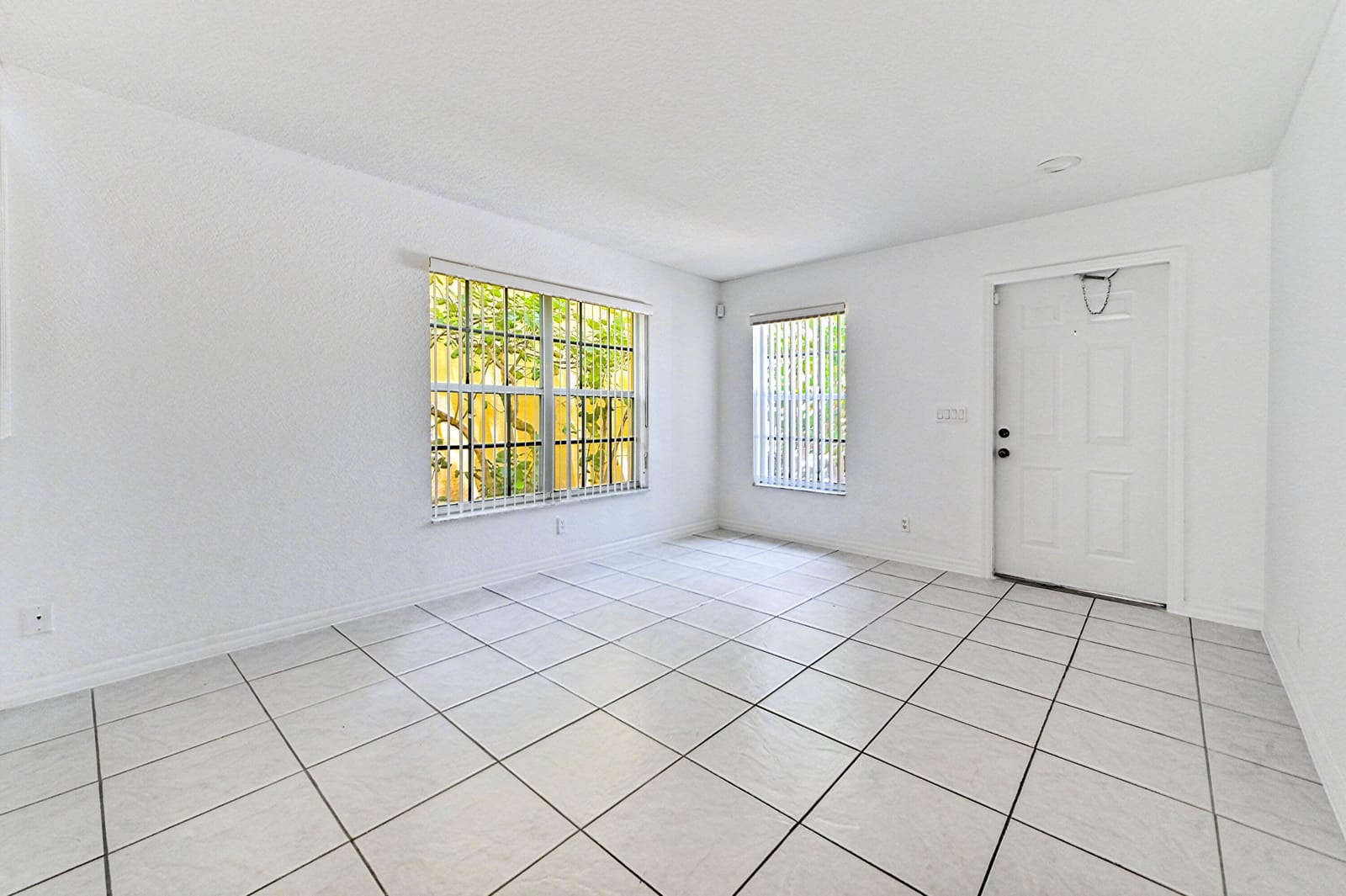 4268 Pine Hollow Circle — photo 6