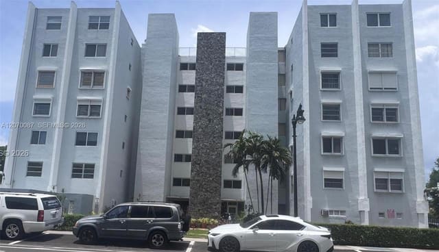 2530 SW 3rd Avenue 103, Miami, FL 33129