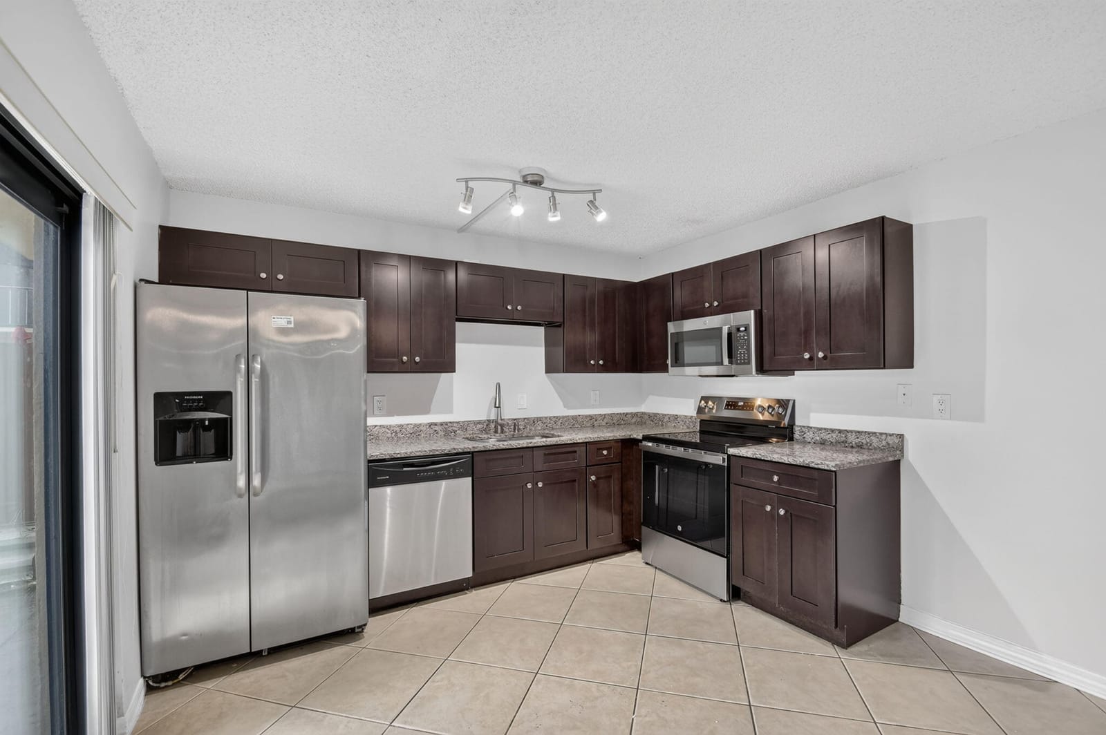 744 SPRINGDALE Circle, Palm Springs, FL 33461 photo 17