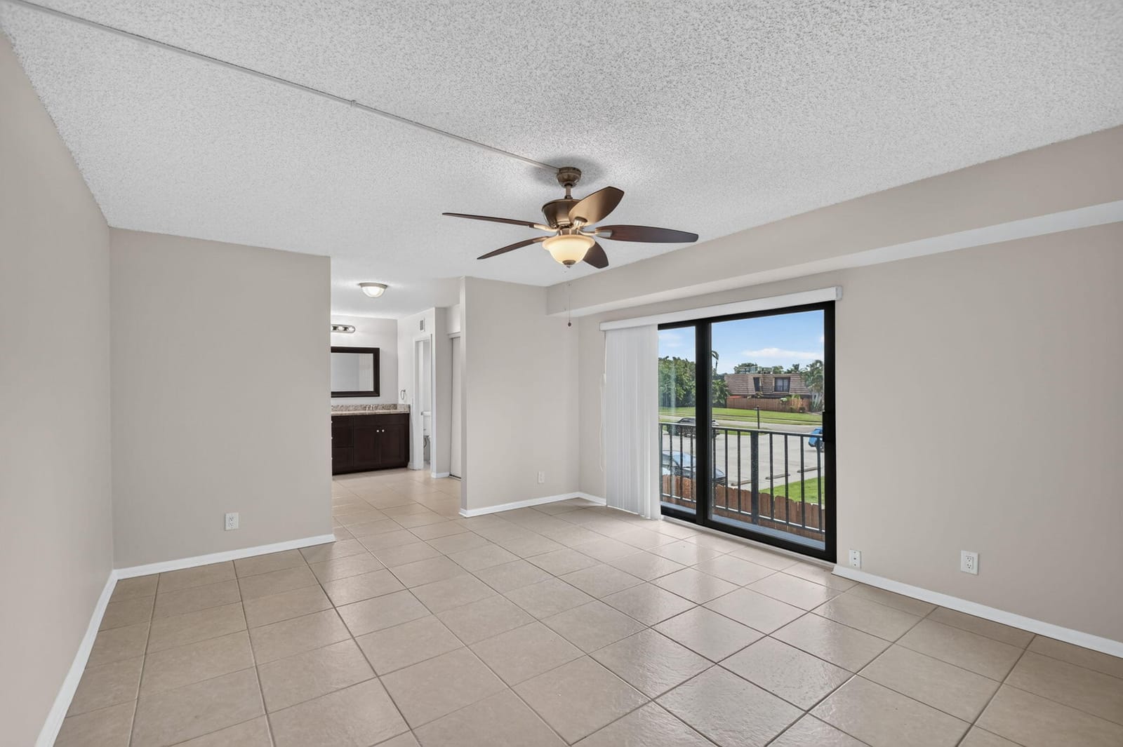 744 SPRINGDALE Circle, Palm Springs, FL 33461 photo 30