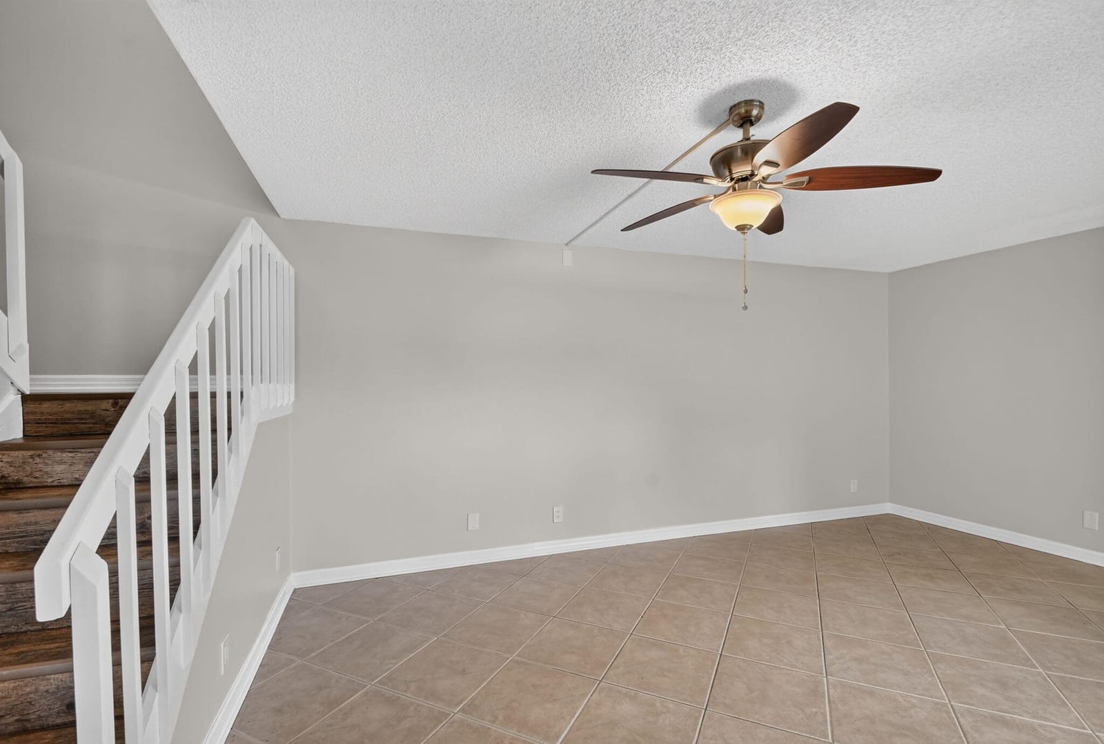 744 SPRINGDALE Circle, Palm Springs, FL 33461 photo 6