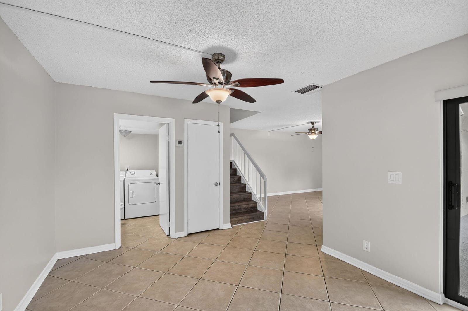 744 SPRINGDALE Circle, Palm Springs, FL 33461 photo 9