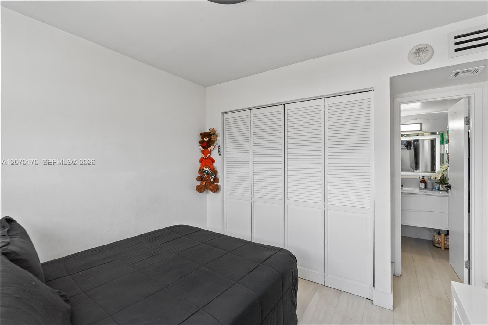 2821 N Miami Beach Boulevard 4F, North Miami Beach, FL 33160 photo 18