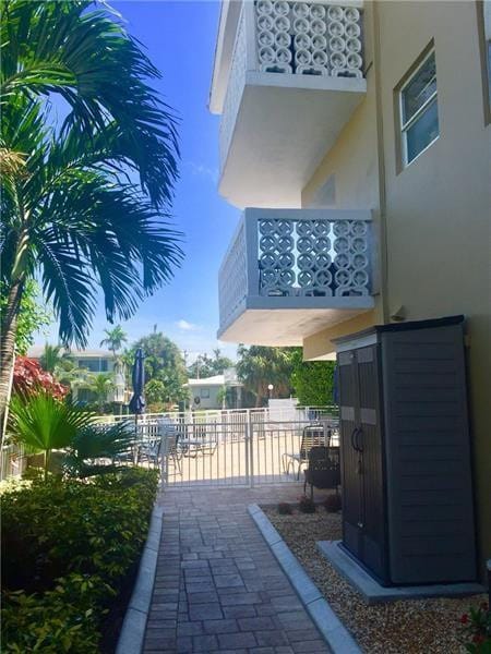 3220 Bayview Drive NE 102, Fort Lauderdale, FL 33306 photo 15