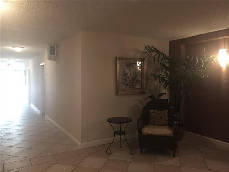 3220 Bayview Drive NE 102, Fort Lauderdale, FL 33306 photo 9