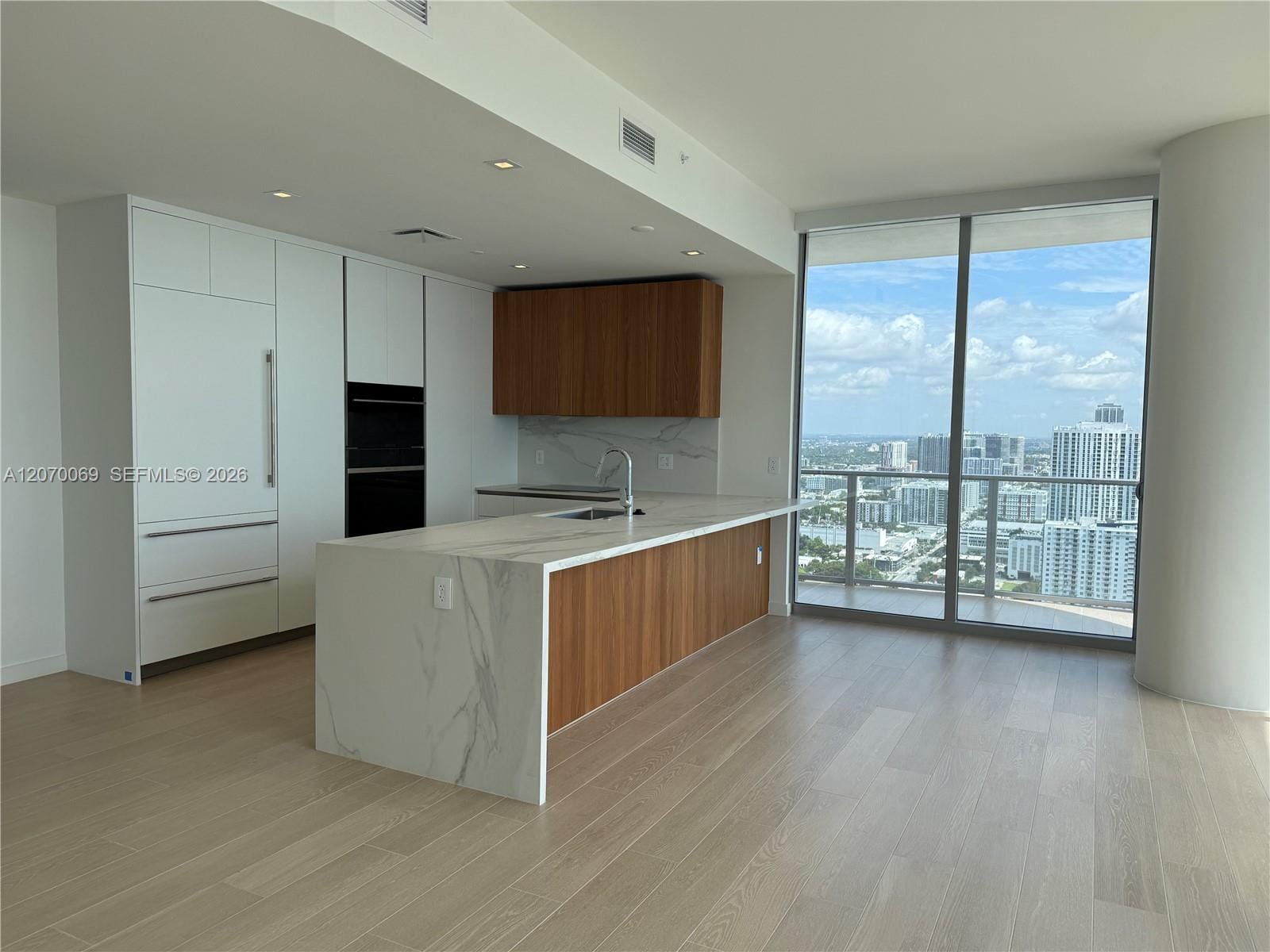 1400 Biscayne Boulevard 3506 — photo 8