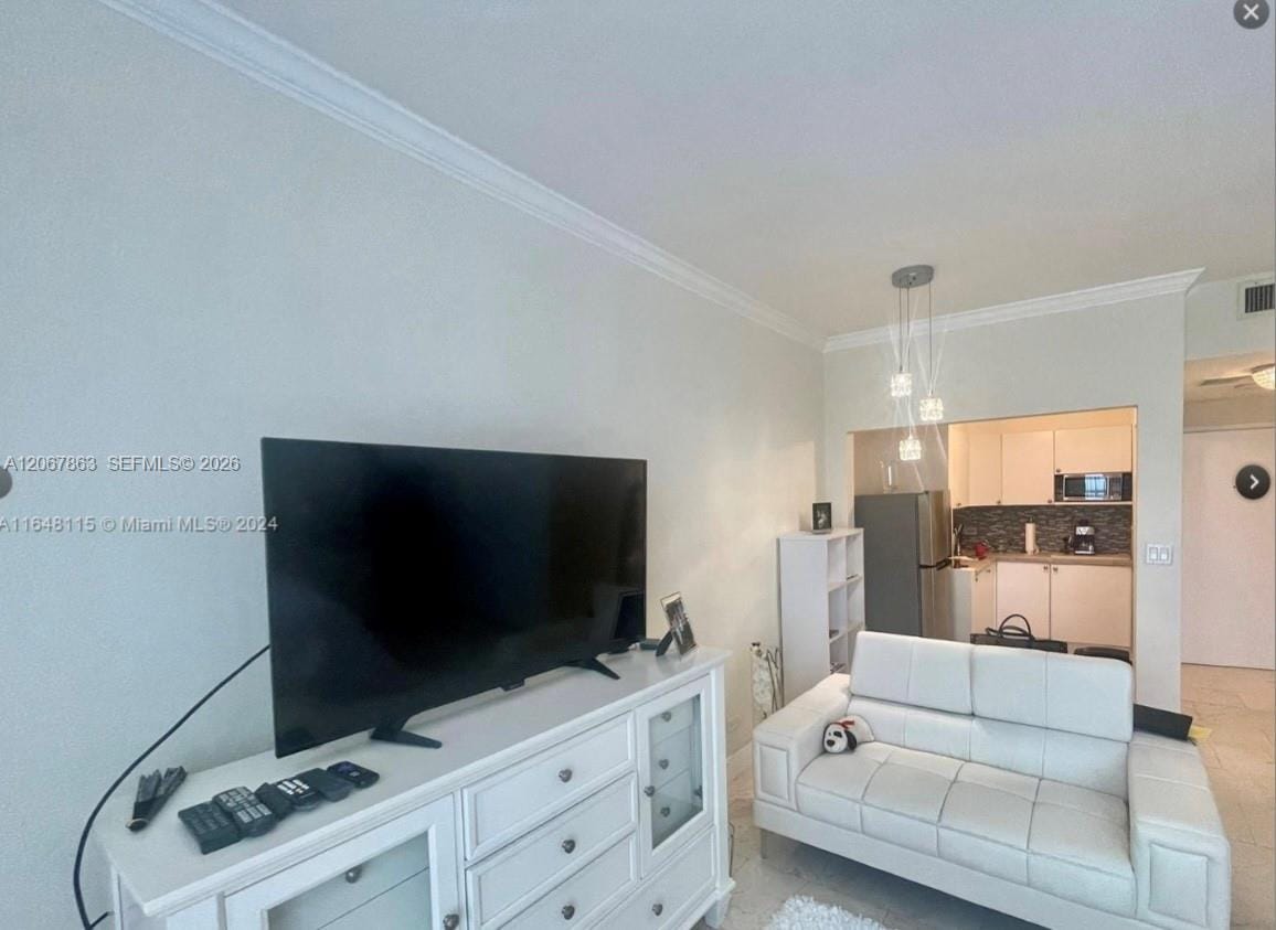 700 Biltmore Way 818 — photo 4