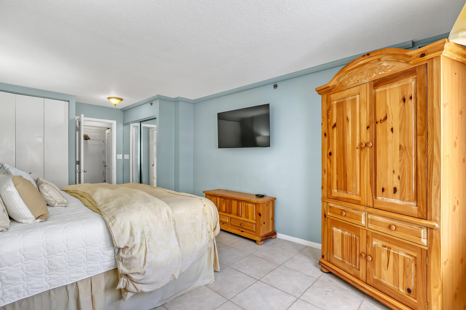 3221 S OCEAN Boulevard 302, Highland Beach, FL 33487 photo 25