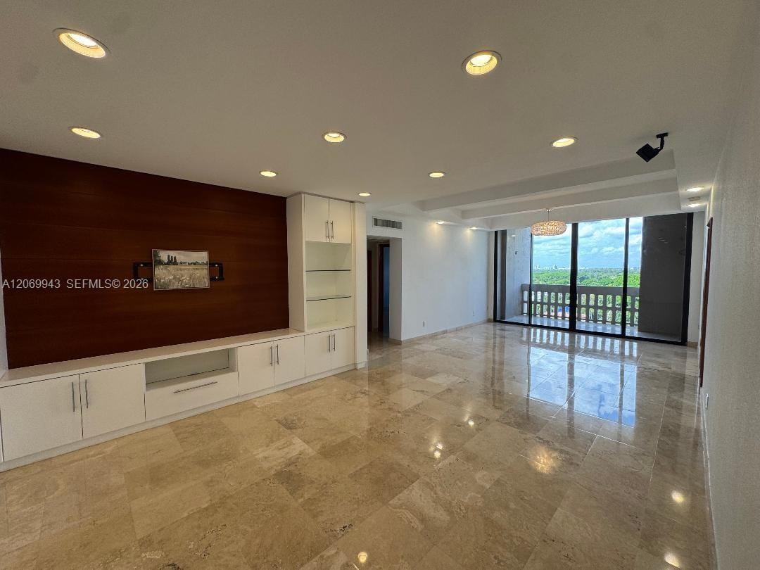 90 Edgewater Drive PH15 — photo 4