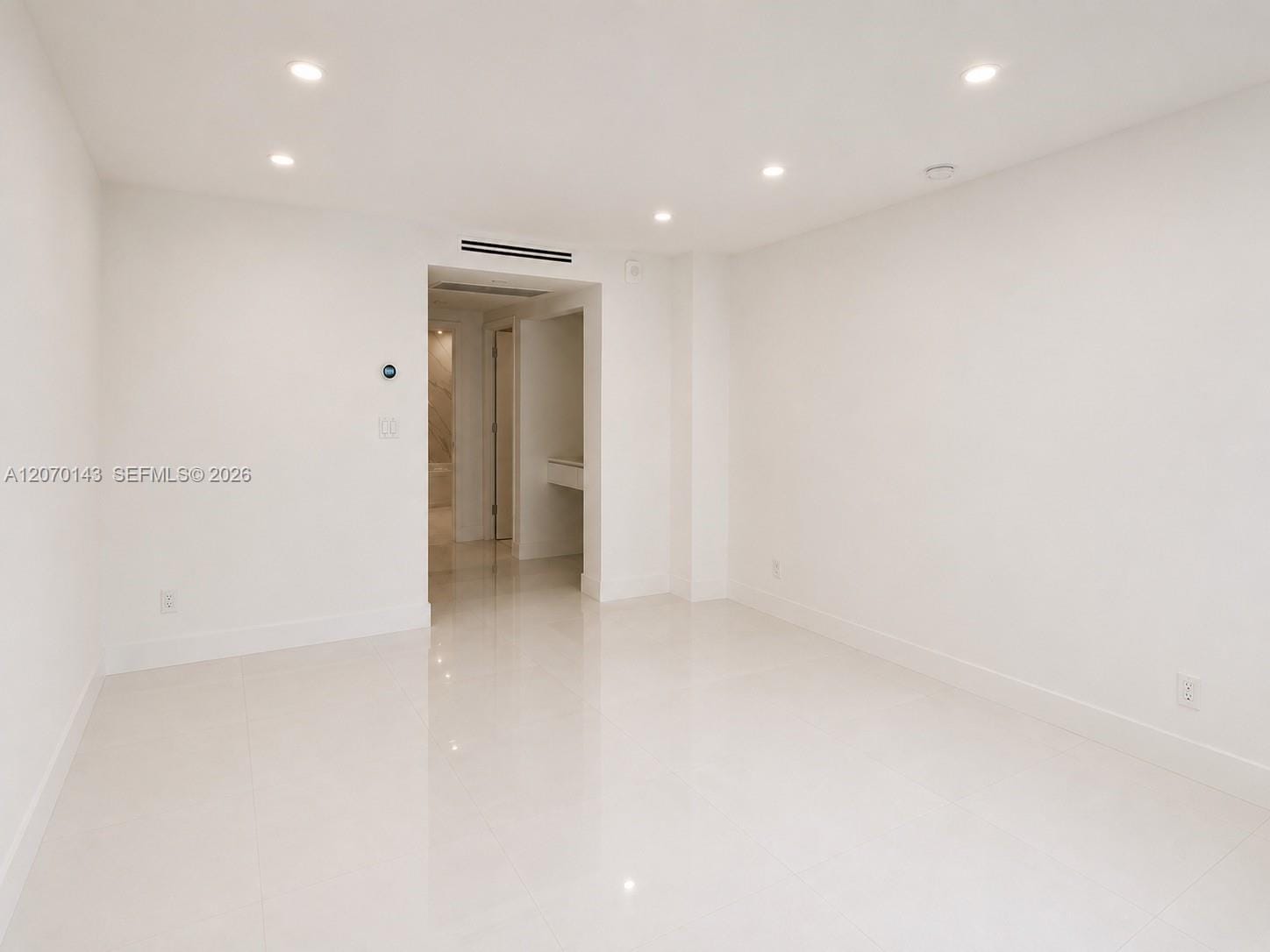 19390 Collins Avenue 908, Sunny Isles Beach, FL 33160 photo 13