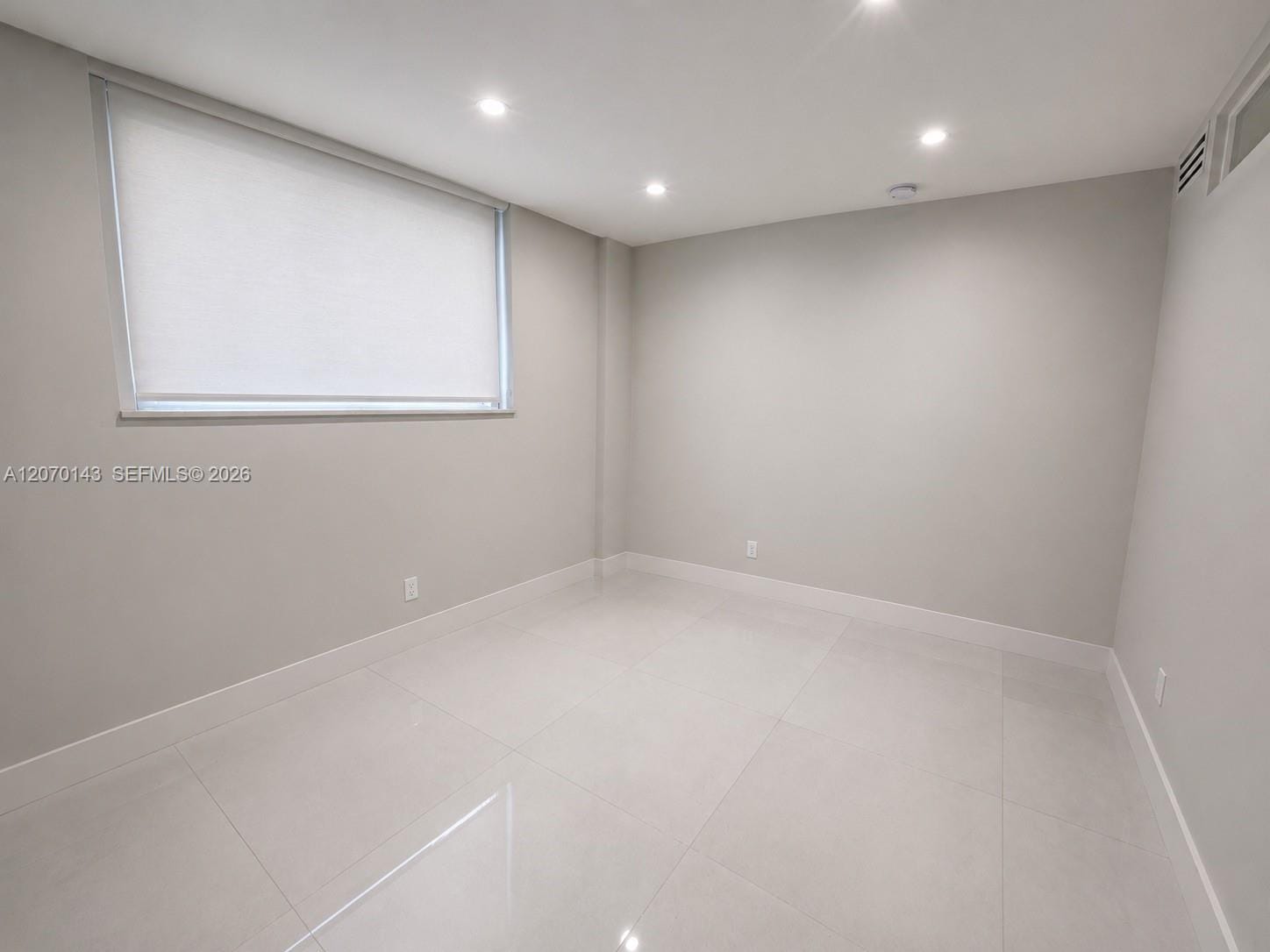 19390 Collins Avenue 908, Sunny Isles Beach, FL 33160 photo 6