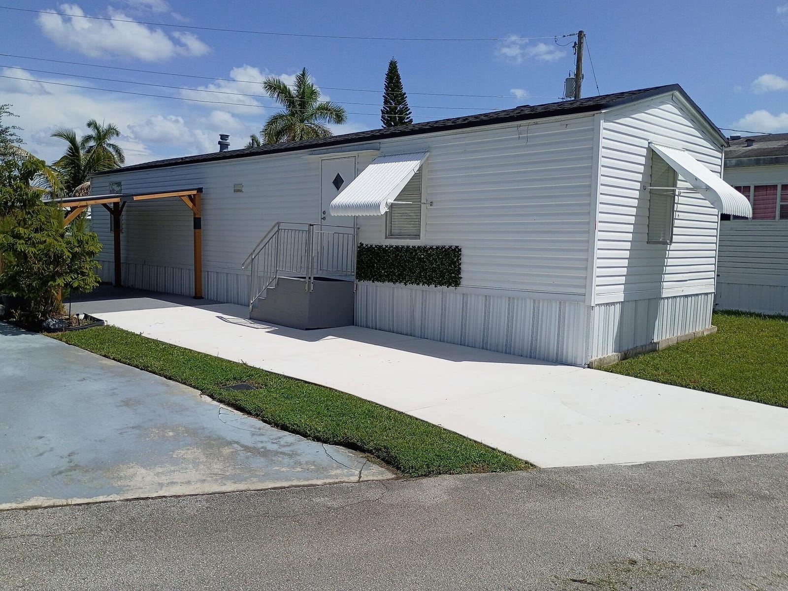 8517 SW 17TH Court, Davie, FL 33324
