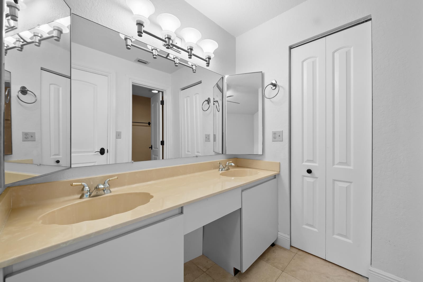 8211 NW 70th Street, Tamarac, FL 33321 photo 20