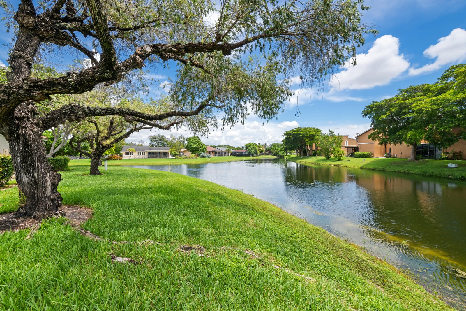 8211 NW 70th Street, Tamarac, FL 33321 photo 4