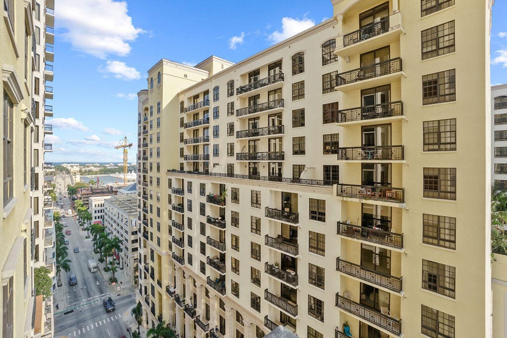 701 S Olive Avenue 1003 — photo 10