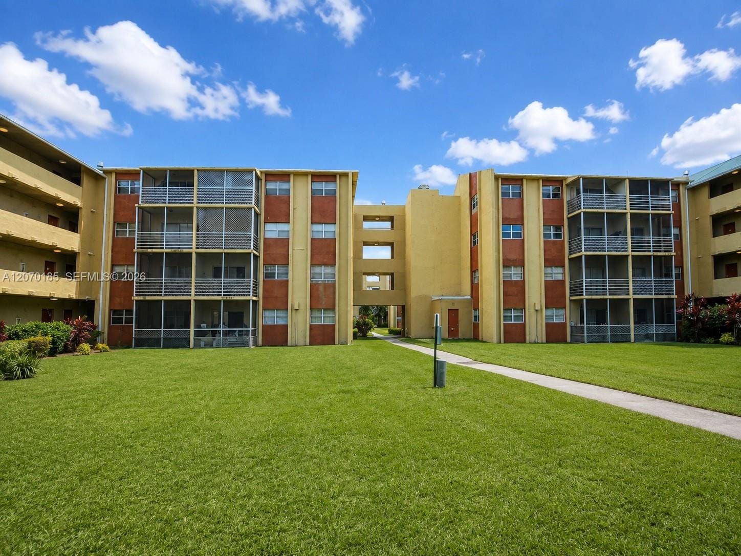 3700 NW 21st Street 206, Lauderdale Lakes, FL 33311 photo 13