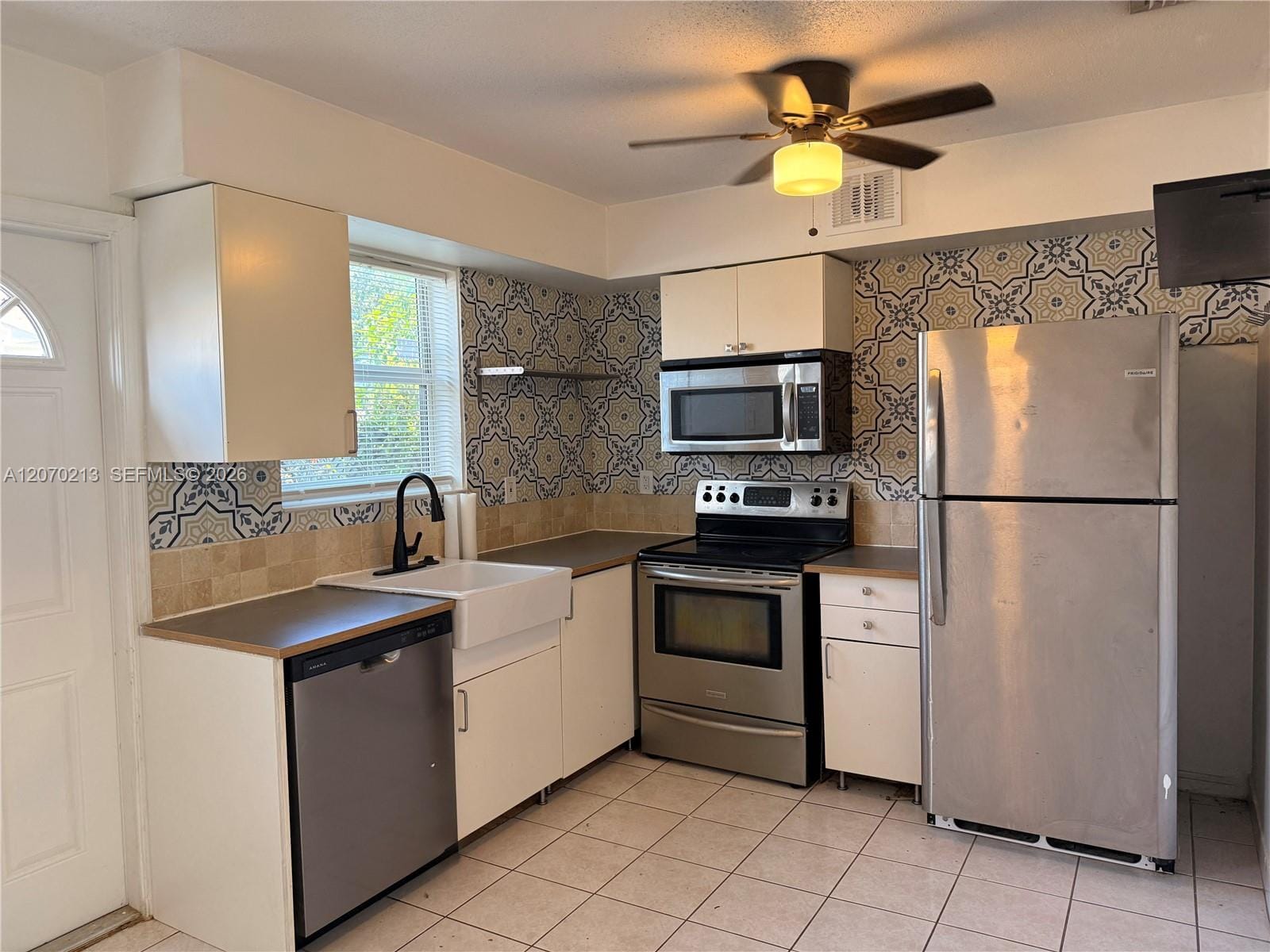 1104 N 17th Court 104, Hollywood, FL 33020
