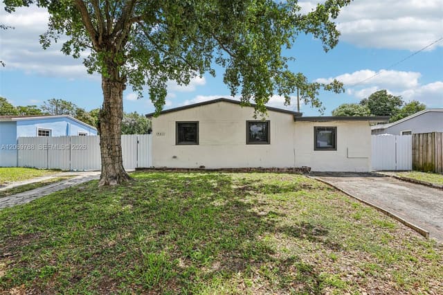 1421 N 68th Terrace 1421, Hollywood, FL 33024