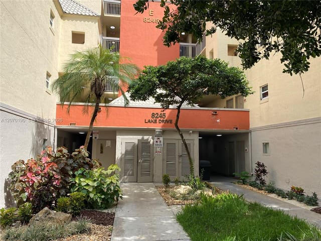 8245 Lake Drive 101, sold in Las Vistas At Doral Condo, Doral, FL