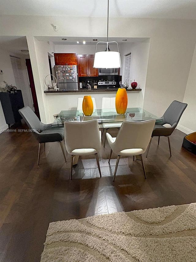 800 N Miami Avenue E-905, Miami, FL 33136