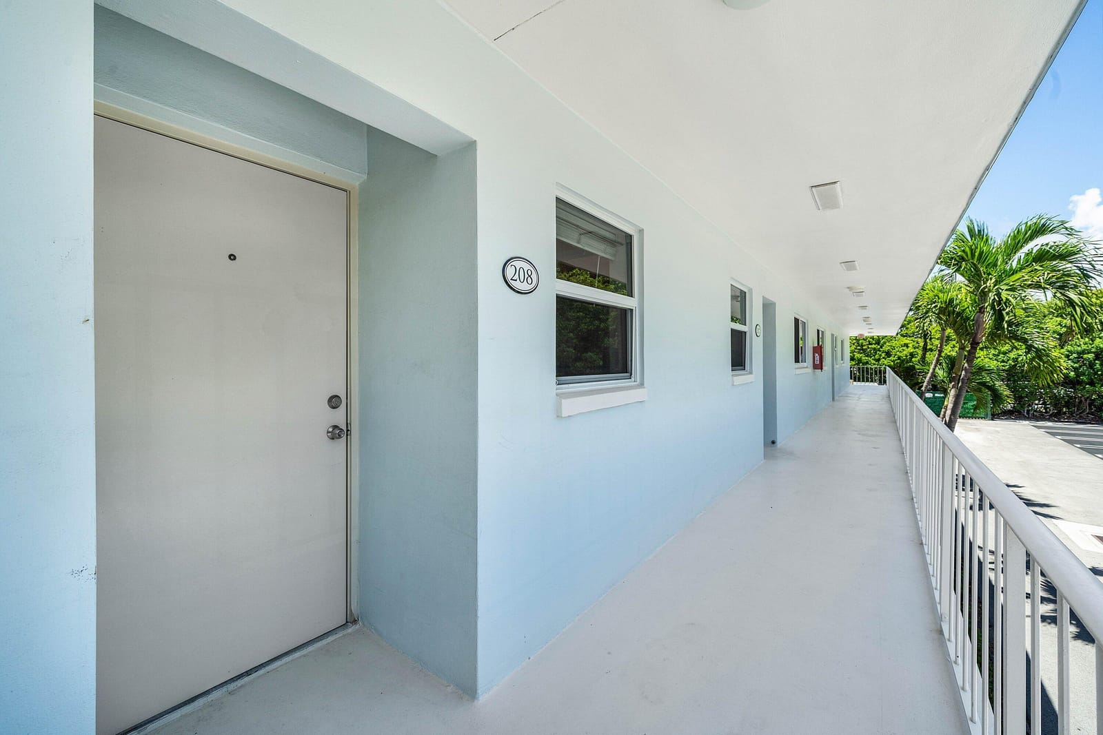 207 Tropic Isle Drive 208, Delray Beach, FL 33483 photo 2