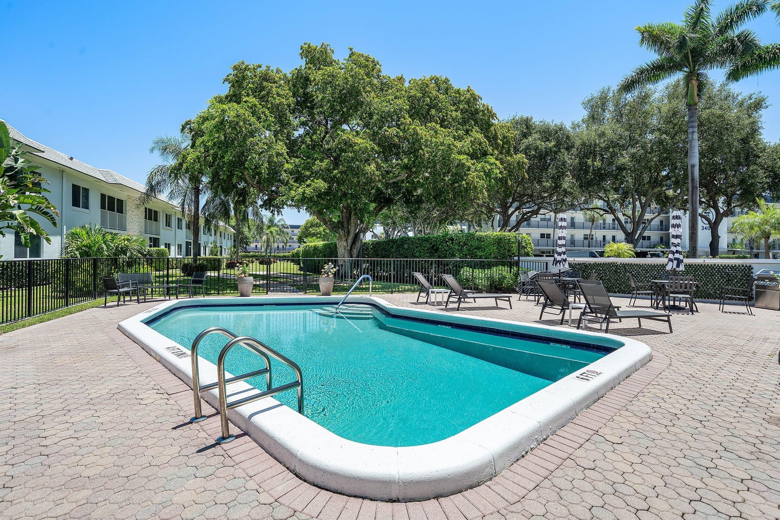207 Tropic Isle Drive 208, Delray Beach, FL 33483 photo 25