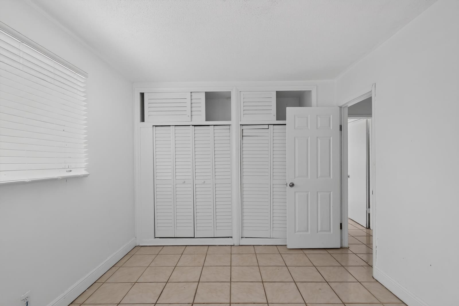 5845 ARTHUR Street — photo 2