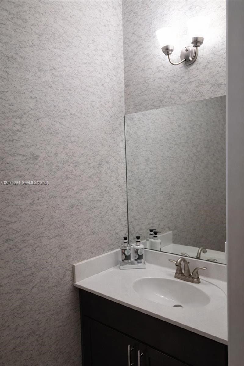 426 NE 194th Terrace, Miami, FL 33179 photo 5